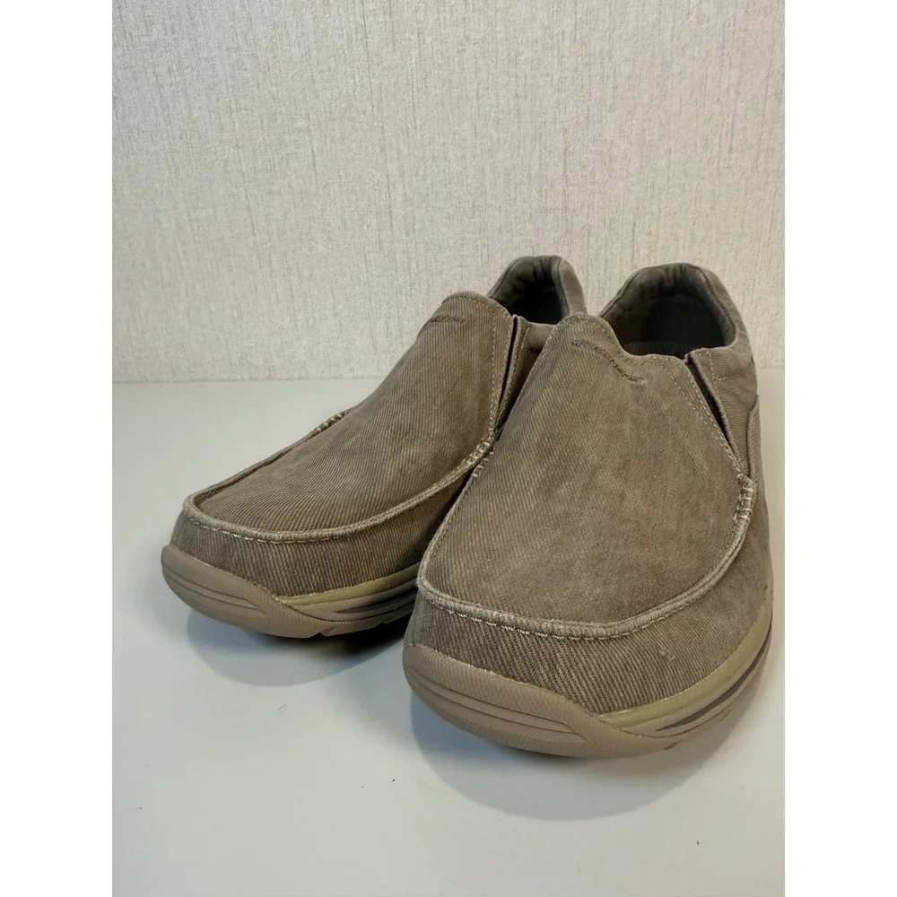 Skechers‎ Avillo Relaxed Fit Memory Foam Loafer Shoes Khaki 64109 Men 9.5